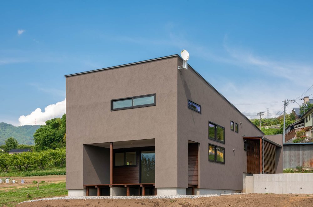 傾斜地に建つ眺望の家 一級建築士事務所 哲 Braveデザイン工房